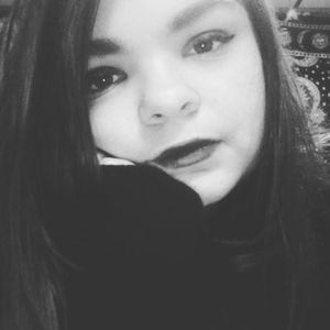 Meet your Posher, Kiki